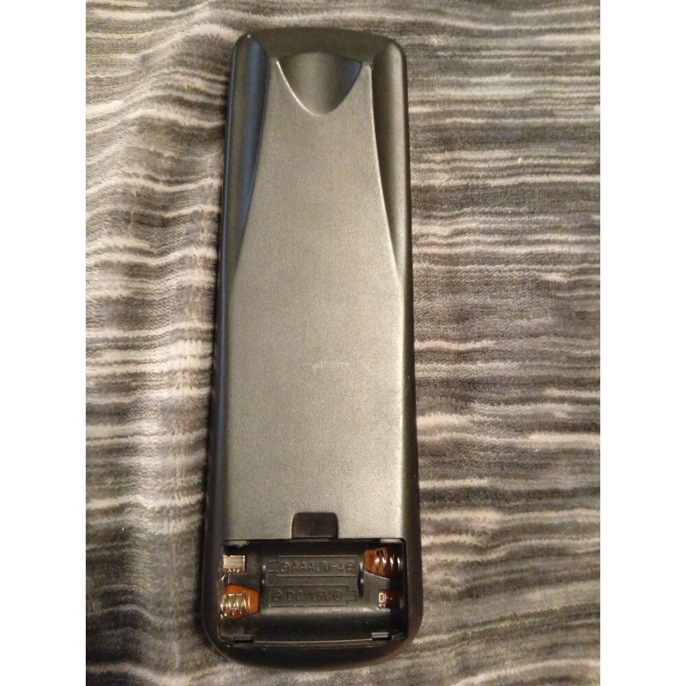 Genuine Daewoo DVD Remote Control - Picture 3 of 4